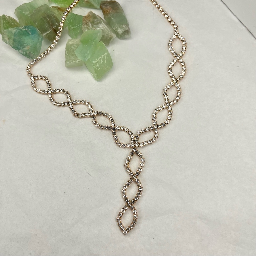 Elegant Gold and Silver Women's Necklace
